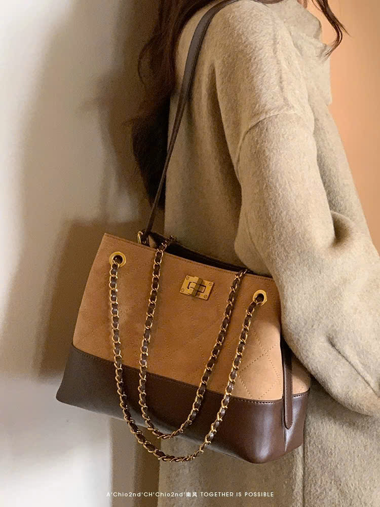 z7375857464120_0820574d18193e6e19c510ee2d3bcbed