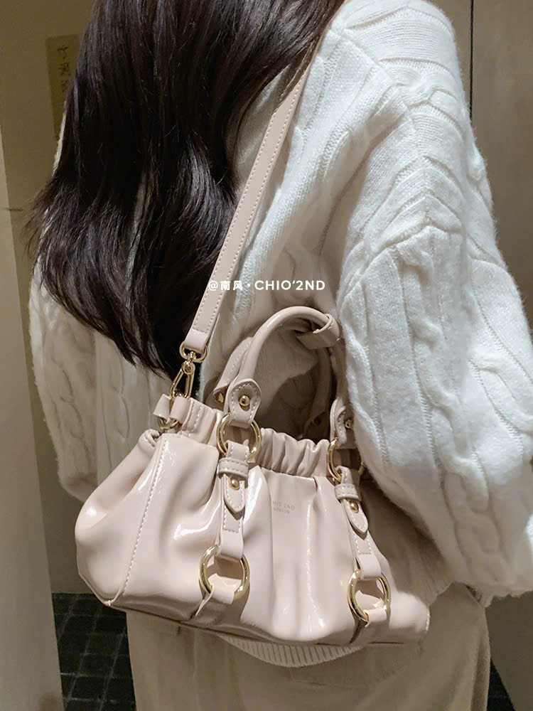 z7483654697690_885390af6d1f281d6988f5afcdf8ef56