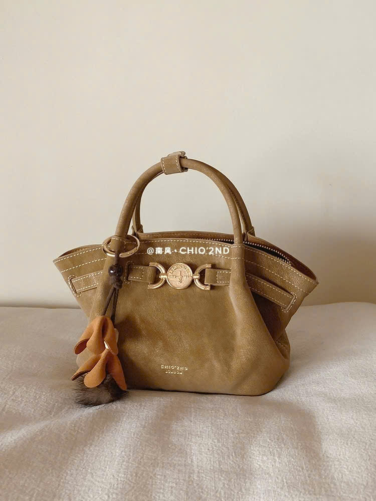 z7586110159394_78b834f38b58bb28aa5d508bf8a5fa14