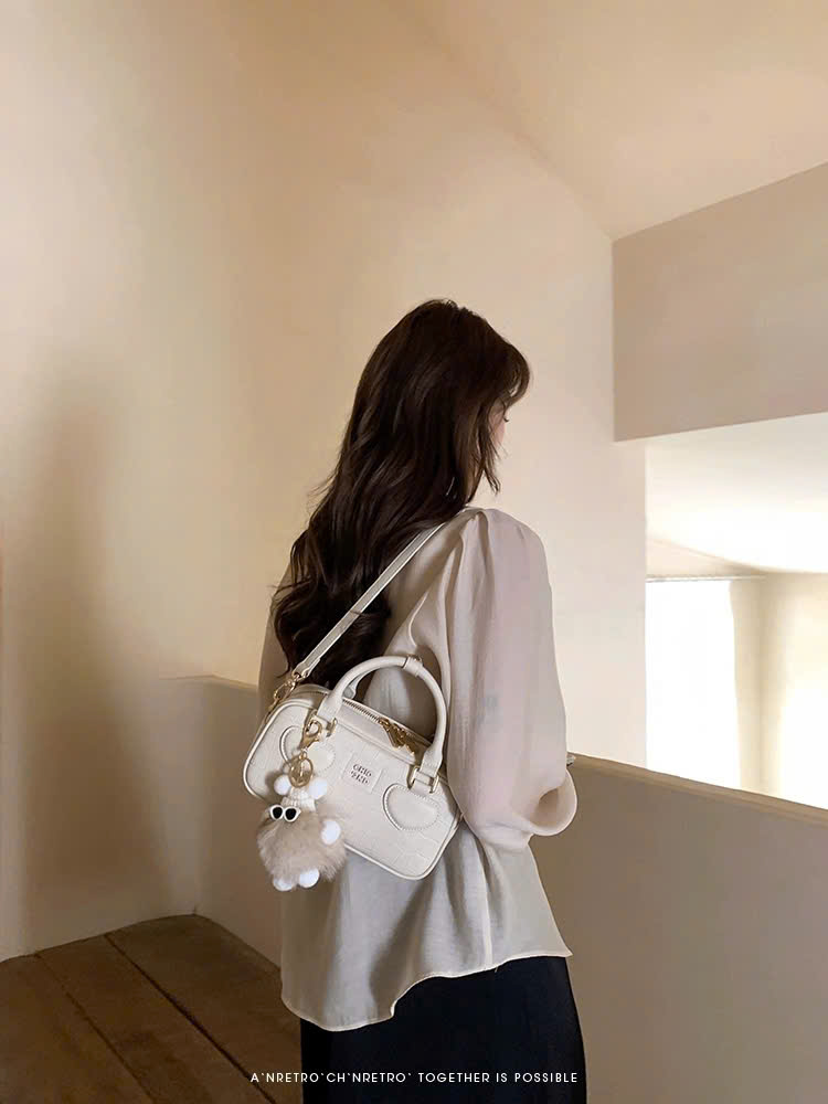 z7639920887985_6f31fa8519d613225bdd4c5b8bb3f202